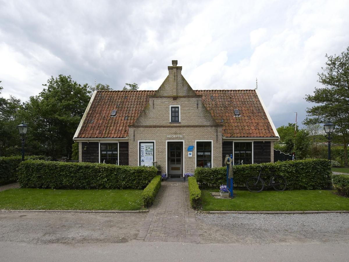 Comfy Villa In Wieringer Style Near The Wadden Sea Hippolytushoef Exterior foto